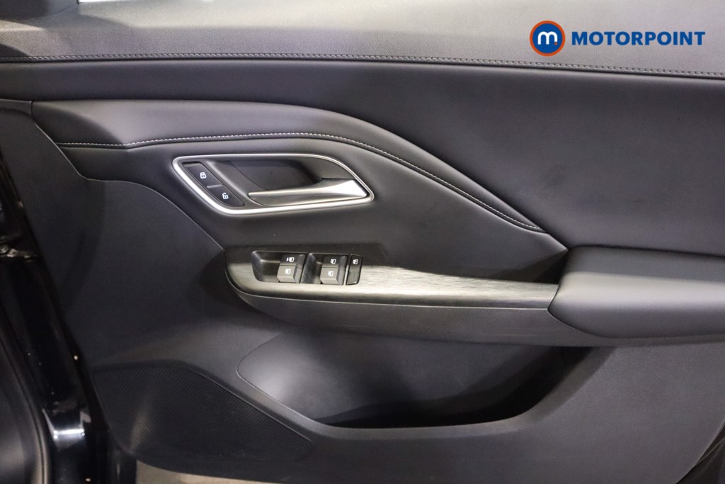 Mg Motor Uk ZS Trophy Automatic Petrol-Electric Hybrid SUV - Stock Number (1617686) - 13th supplementary image