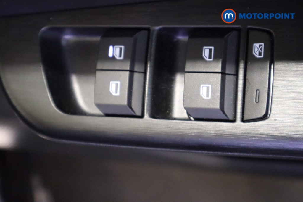 Mg Motor Uk ZS Trophy Automatic Petrol-Electric Hybrid SUV - Stock Number (1617686) - 15th supplementary image