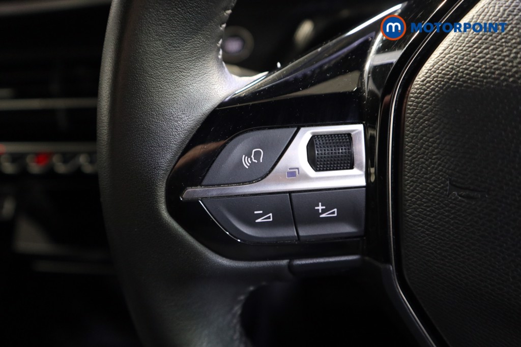 Peugeot 2008 Allure Premium-Plus Manual Petrol SUV - Stock Number (1617712) - 3rd supplementary image