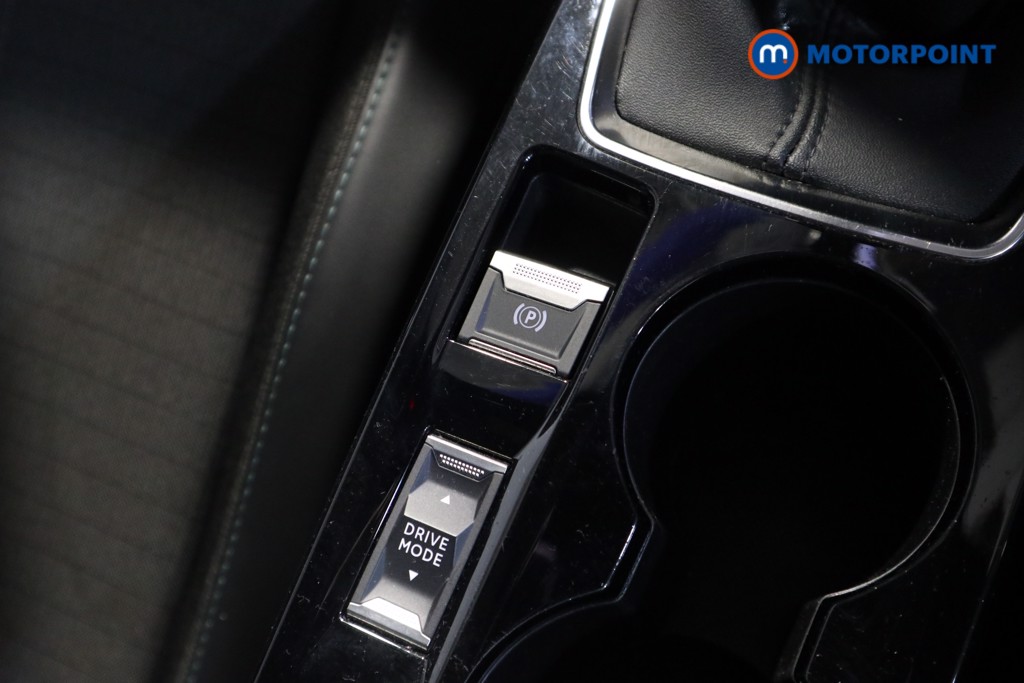 Peugeot 2008 Allure Premium-Plus Manual Petrol SUV - Stock Number (1617712) - 10th supplementary image