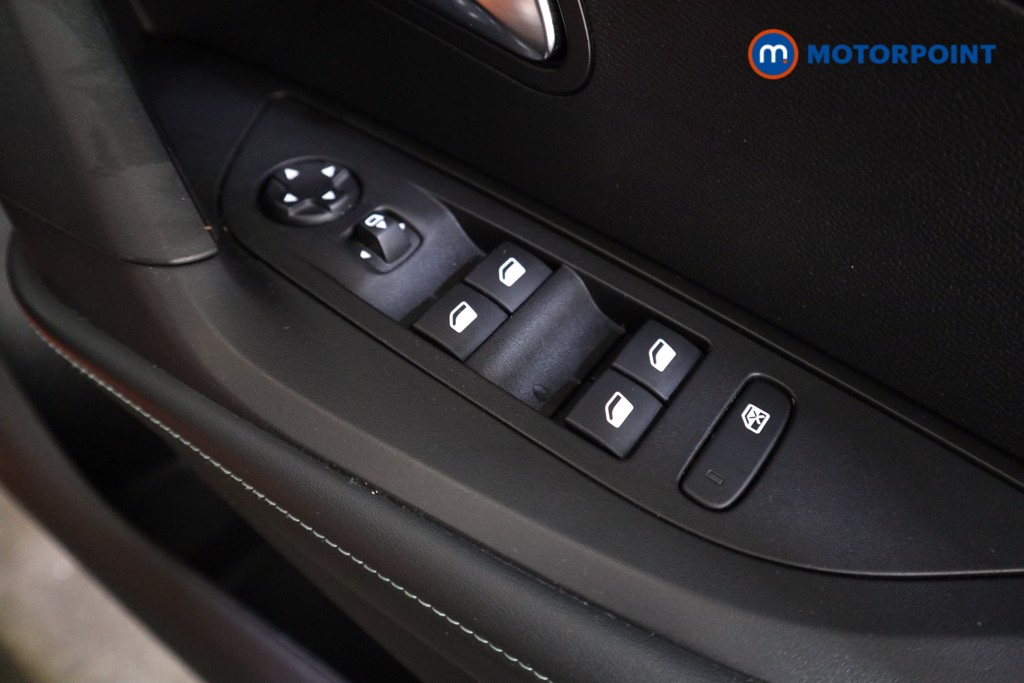 Peugeot 2008 Allure Premium-Plus Manual Petrol SUV - Stock Number (1617712) - 13th supplementary image