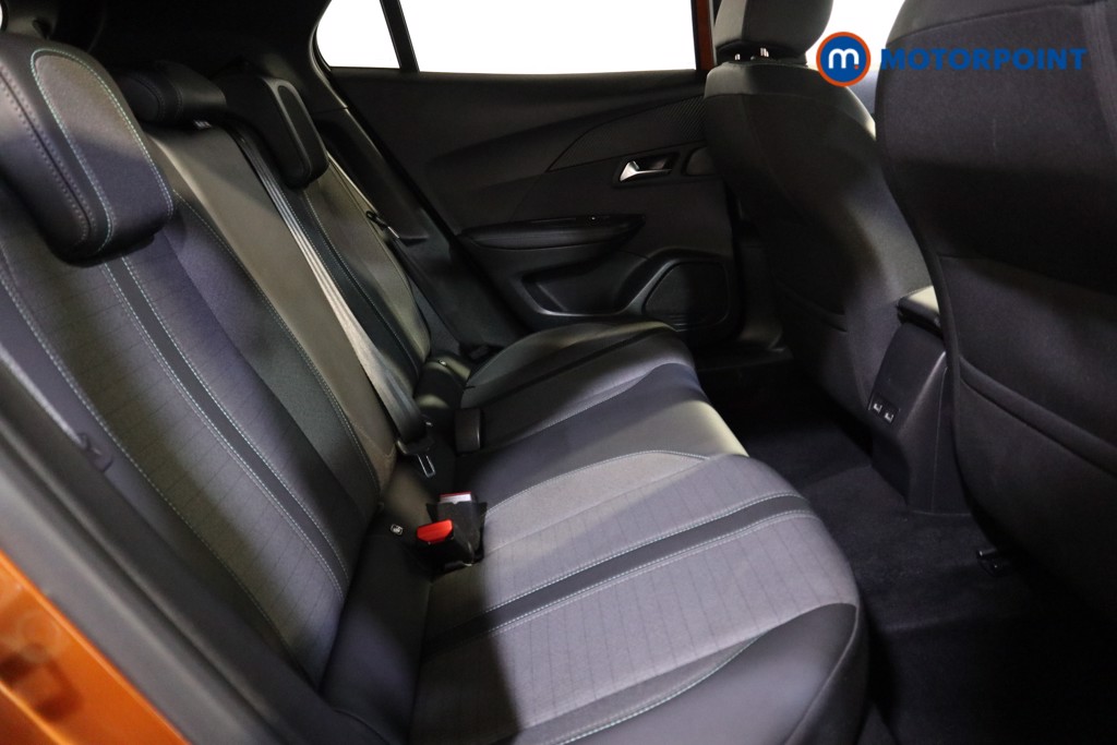 Peugeot 2008 Allure Premium-Plus Manual Petrol SUV - Stock Number (1617712) - 15th supplementary image