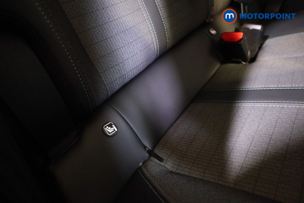 Peugeot 2008 Allure Premium-Plus Manual Petrol SUV - Stock Number (1617712) - 16th supplementary image