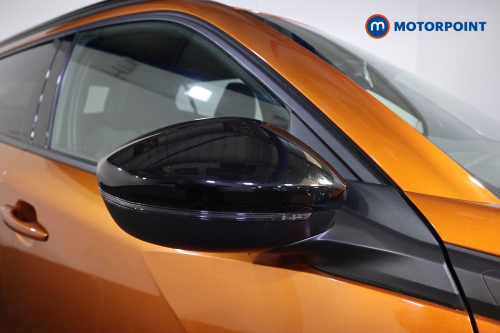 Peugeot 2008 Allure Premium-Plus Manual Petrol SUV - Stock Number (1617712) - 30th supplementary image