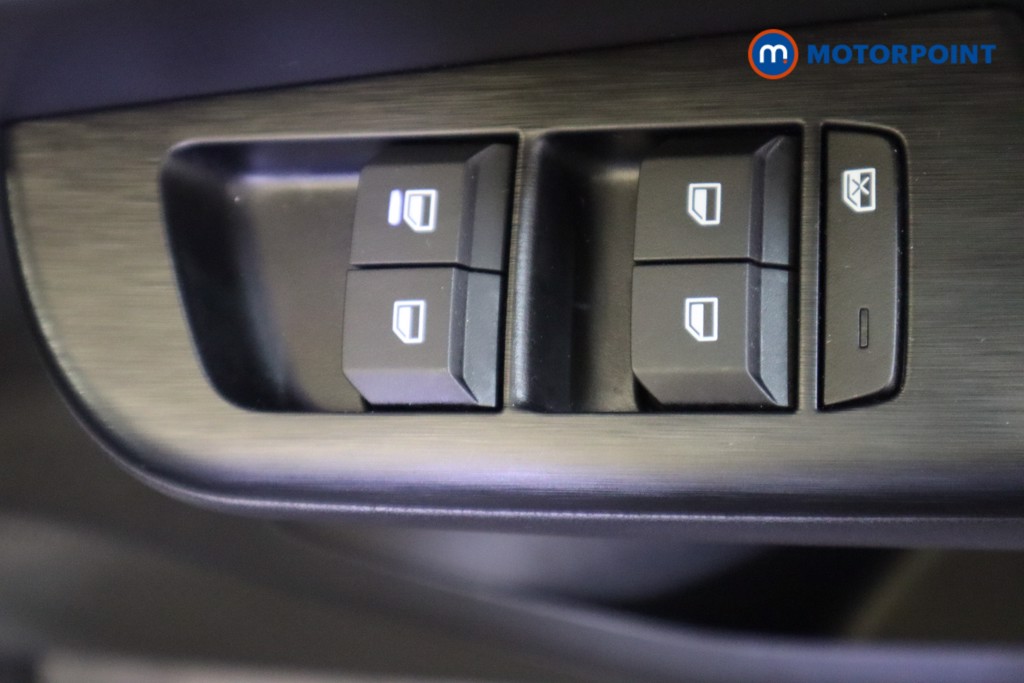 Mg Motor Uk ZS Trophy Automatic Petrol-Electric Hybrid SUV - Stock Number (1617846) - 15th supplementary image