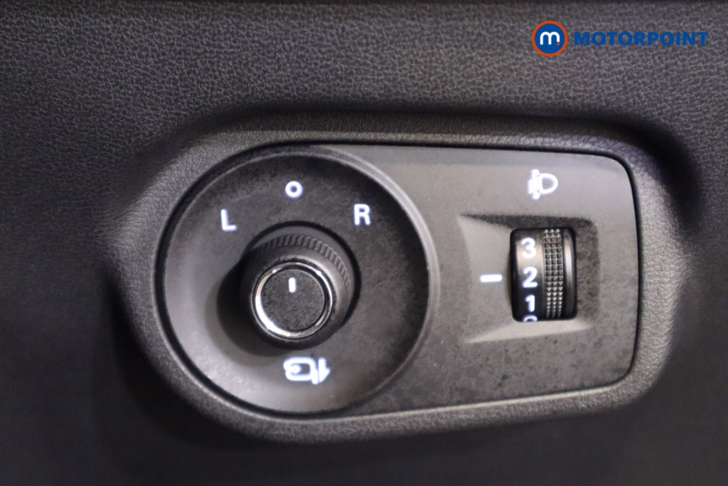 Mg Motor Uk ZS Trophy Automatic Petrol-Electric Hybrid SUV - Stock Number (1617846) - 17th supplementary image