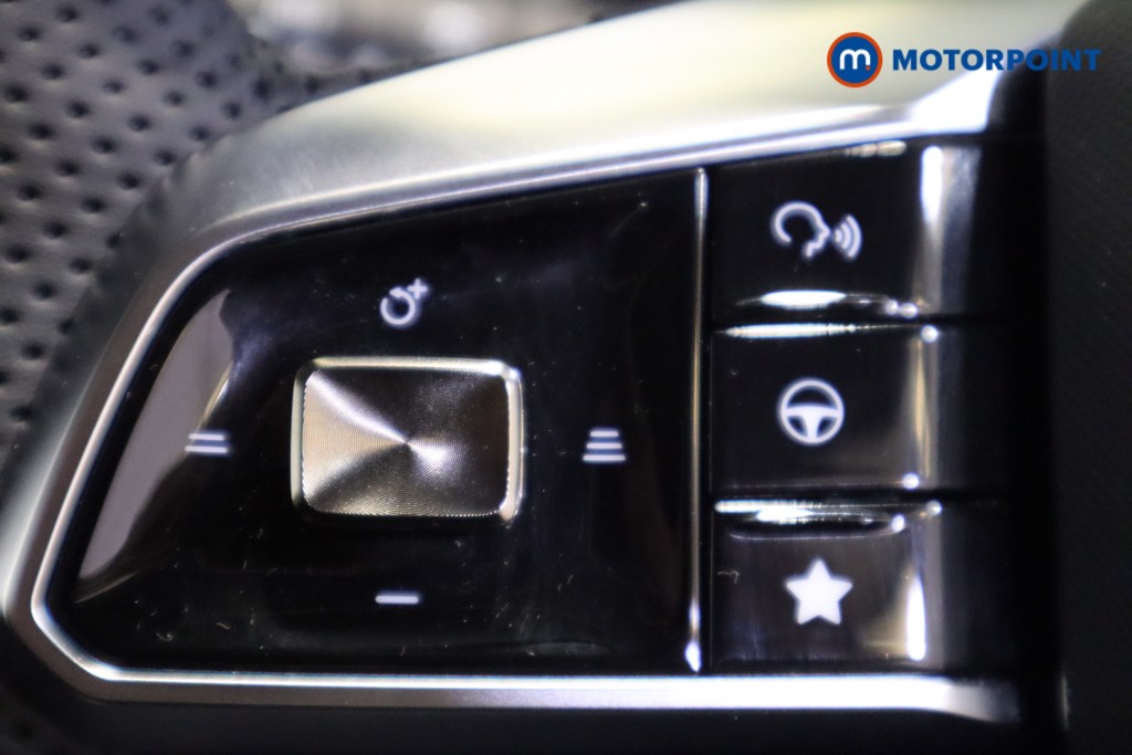 Mg Motor Uk ZS Trophy Automatic Petrol-Electric Hybrid SUV - Stock Number (1617846) - 19th supplementary image