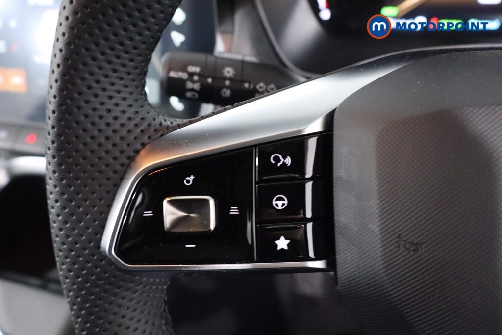 Mg Motor Uk ZS Trophy Automatic Petrol-Electric Hybrid SUV - Stock Number (1618273) - 7th supplementary image