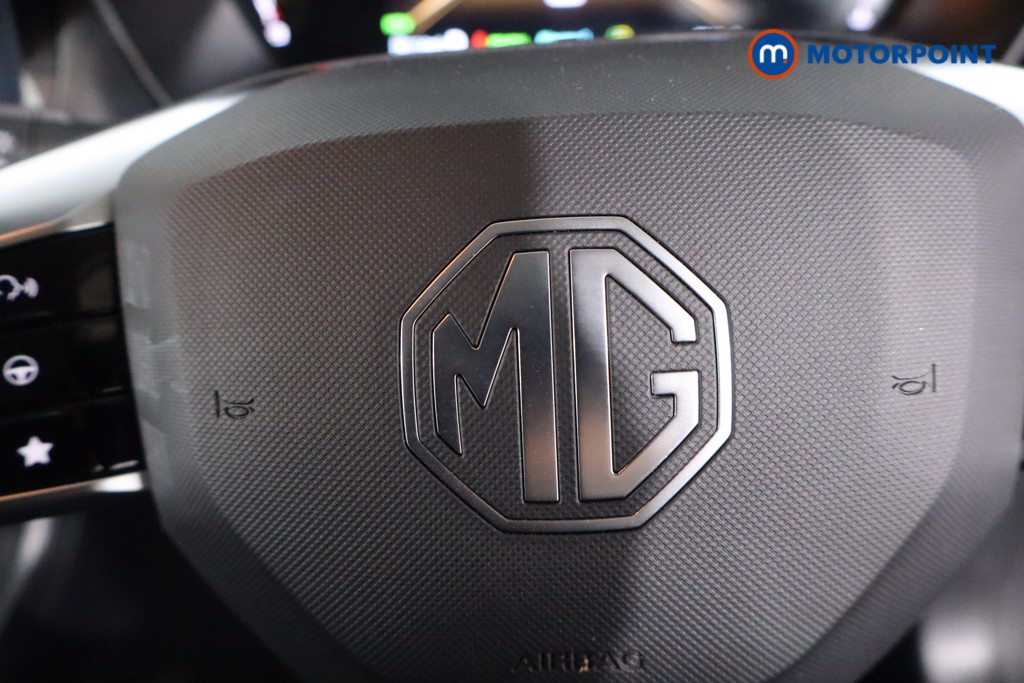 Mg Motor Uk ZS Trophy Automatic Petrol-Electric Hybrid SUV - Stock Number (1618273) - 13th supplementary image