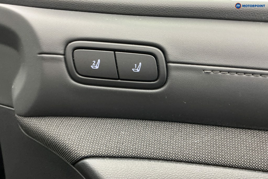 Hyundai Tucson Ultimate Automatic Petrol Plug-In Hybrid SUV - Stock Number (1618361) - 32nd supplementary image