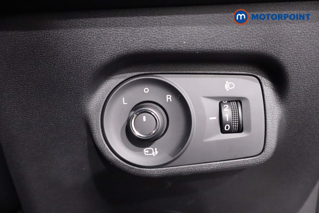 Mg Motor Uk ZS Trophy Automatic Petrol-Electric Hybrid SUV - Stock Number (1618386) - 17th supplementary image