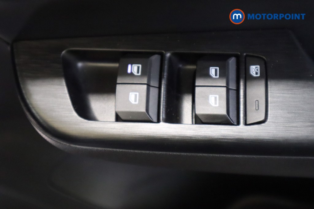 Mg Motor Uk ZS Trophy Automatic Petrol-Electric Hybrid SUV - Stock Number (1618393) - 15th supplementary image