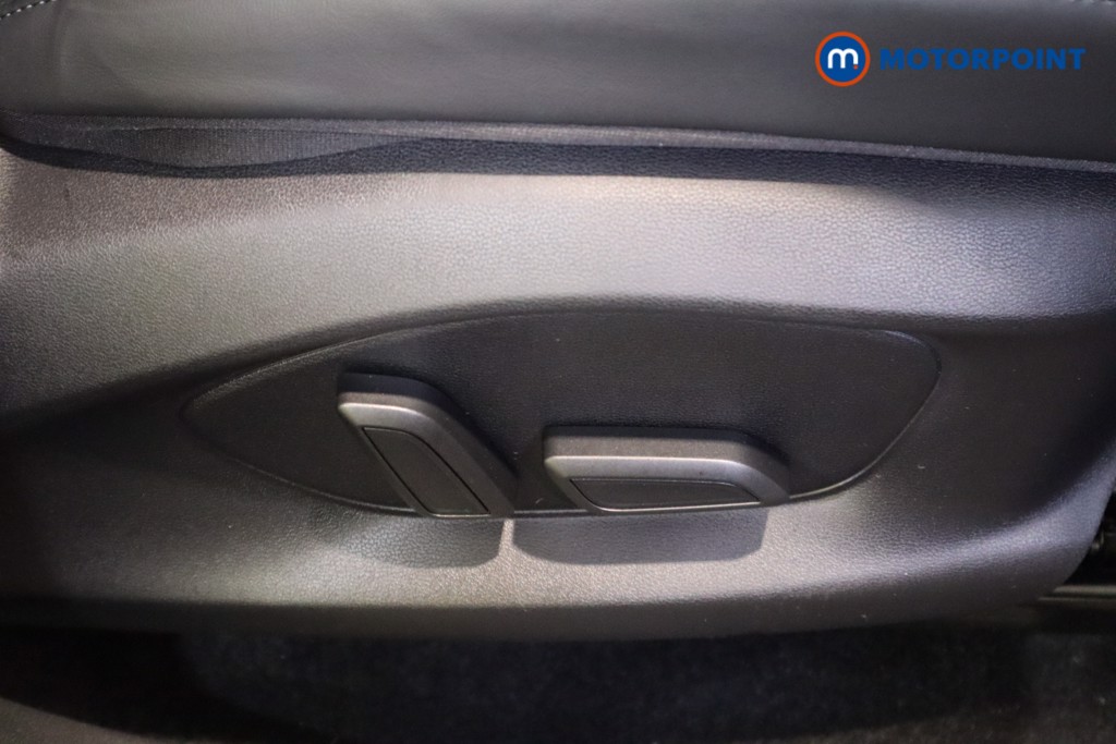 Mg Motor Uk ZS Trophy Automatic Petrol-Electric Hybrid SUV - Stock Number (1618393) - 16th supplementary image