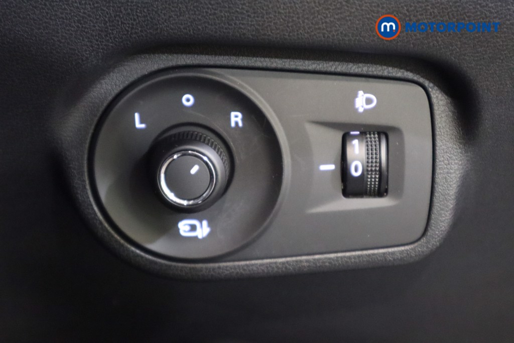 Mg Motor Uk ZS Trophy Automatic Petrol-Electric Hybrid SUV - Stock Number (1618393) - 17th supplementary image