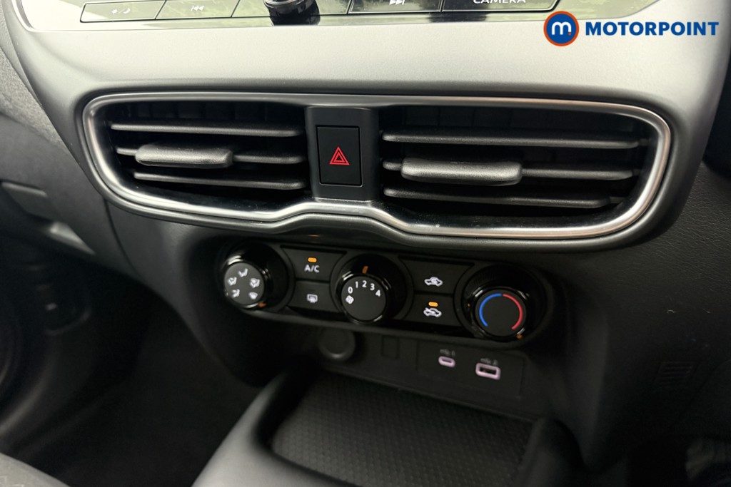 Nissan Juke Acenta Premium Manual Petrol SUV - Stock Number (1618529) - 3rd supplementary image