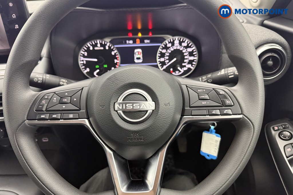 Nissan Juke Acenta Premium Manual Petrol SUV - Stock Number (1618529) - 5th supplementary image