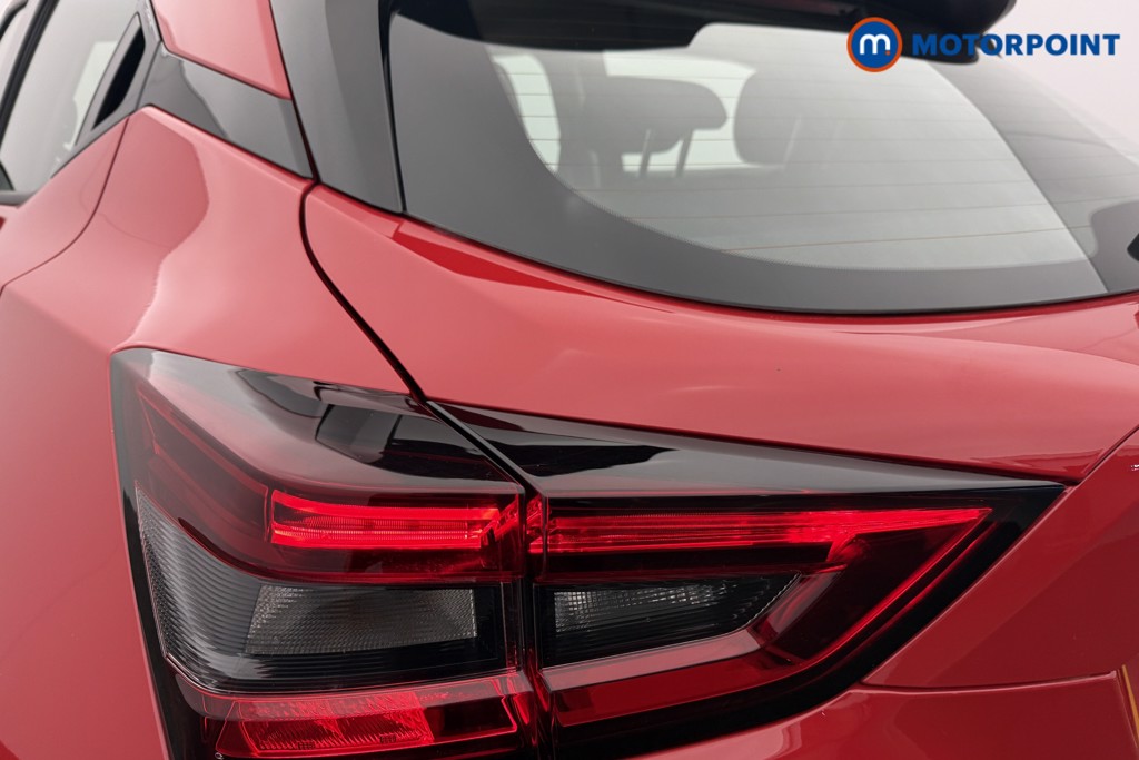 Nissan Juke Acenta Premium Manual Petrol SUV - Stock Number (1618529) - 14th supplementary image