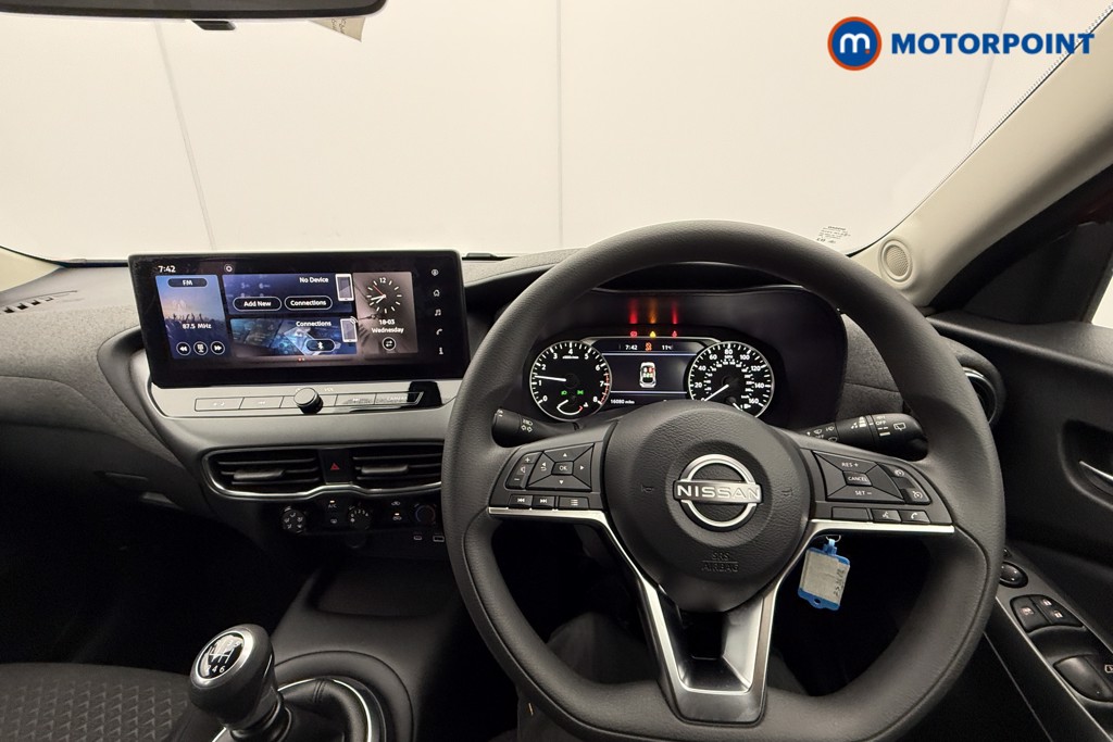 Nissan Juke Acenta Premium Manual Petrol SUV - Stock Number (1618529) - 1st supplementary image