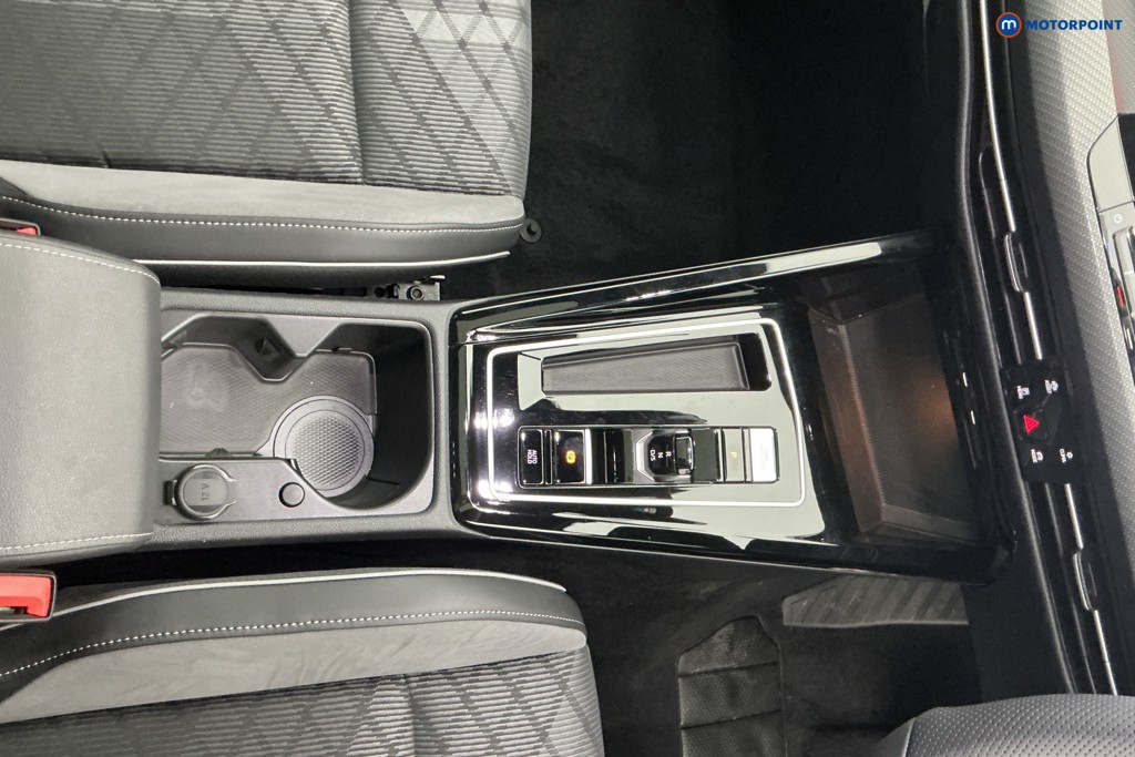 Volkswagen Golf R-Line Automatic Diesel Hatchback - Stock Number (1619549) - 21st supplementary image