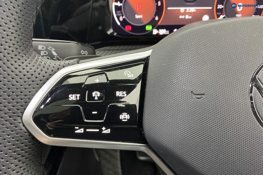 Volkswagen Golf R-Line Automatic Diesel Hatchback - Stock Number (1619549) - 23rd supplementary image