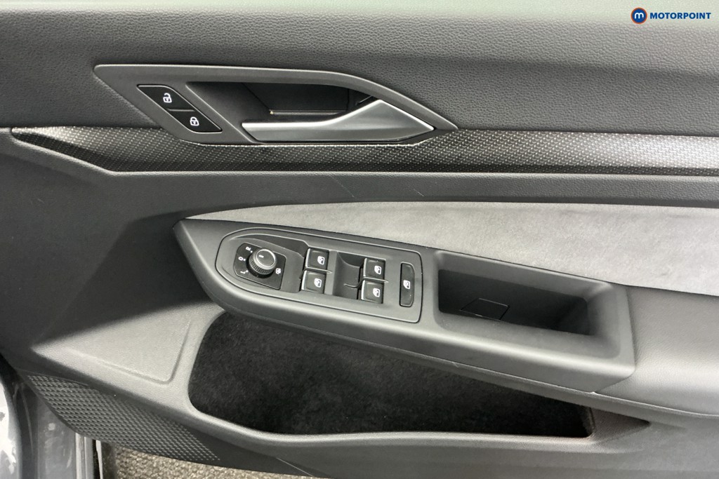 Volkswagen Golf R-Line Automatic Diesel Hatchback - Stock Number (1619549) - 27th supplementary image