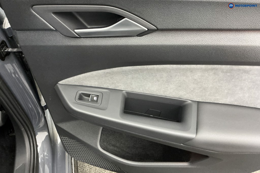 Volkswagen Golf R-Line Automatic Diesel Hatchback - Stock Number (1619549) - 29th supplementary image