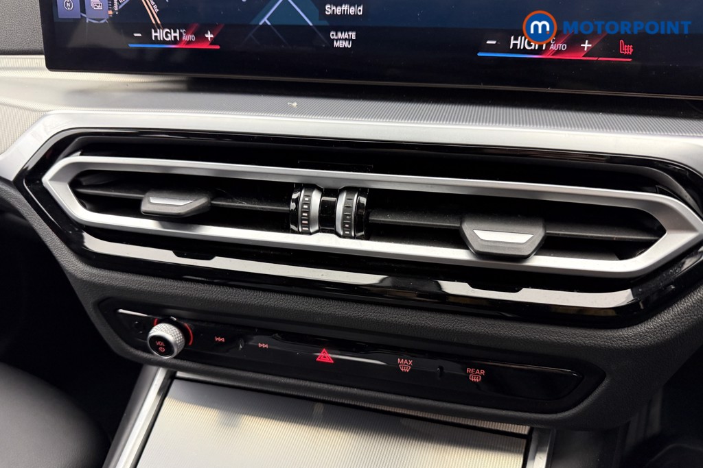 BMW 3 Series M Sport Automatic Petrol Plug-In Hybrid Estate - Stock Number (1619673) - 3rd supplementary image