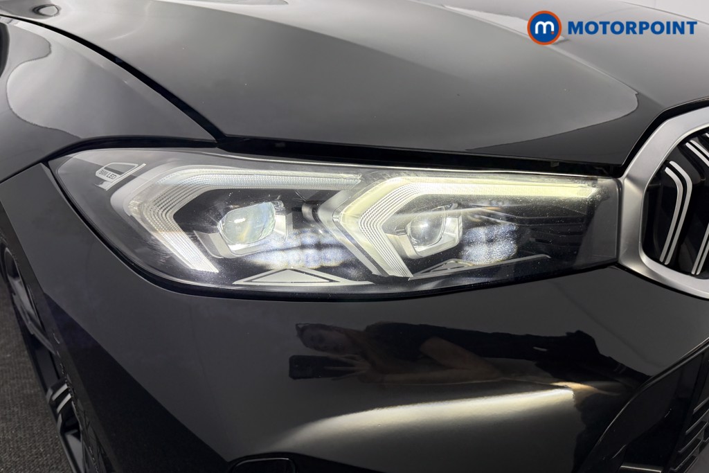 BMW 3 Series M Sport Automatic Petrol Plug-In Hybrid Estate - Stock Number (1619673) - 14th supplementary image