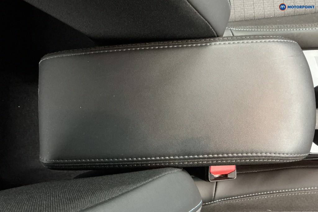 Peugeot 208 Allure Premium -Plus Automatic Petrol Hatchback - Stock Number (1619750) - 17th supplementary image