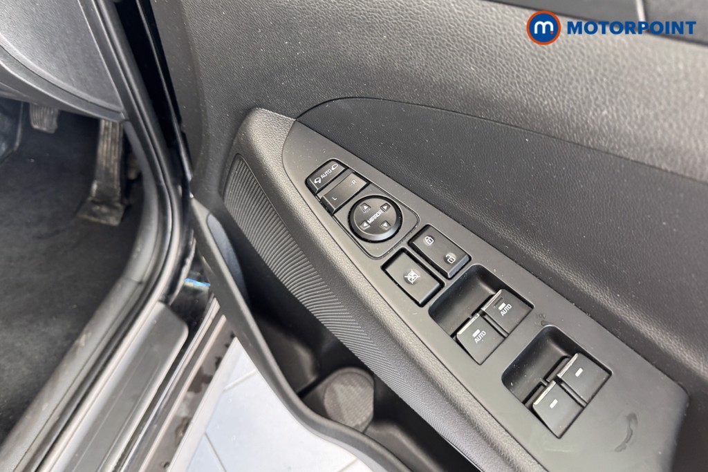 Hyundai Tucson Se Nav Manual Petrol SUV - Stock Number (1620003) - 8th supplementary image