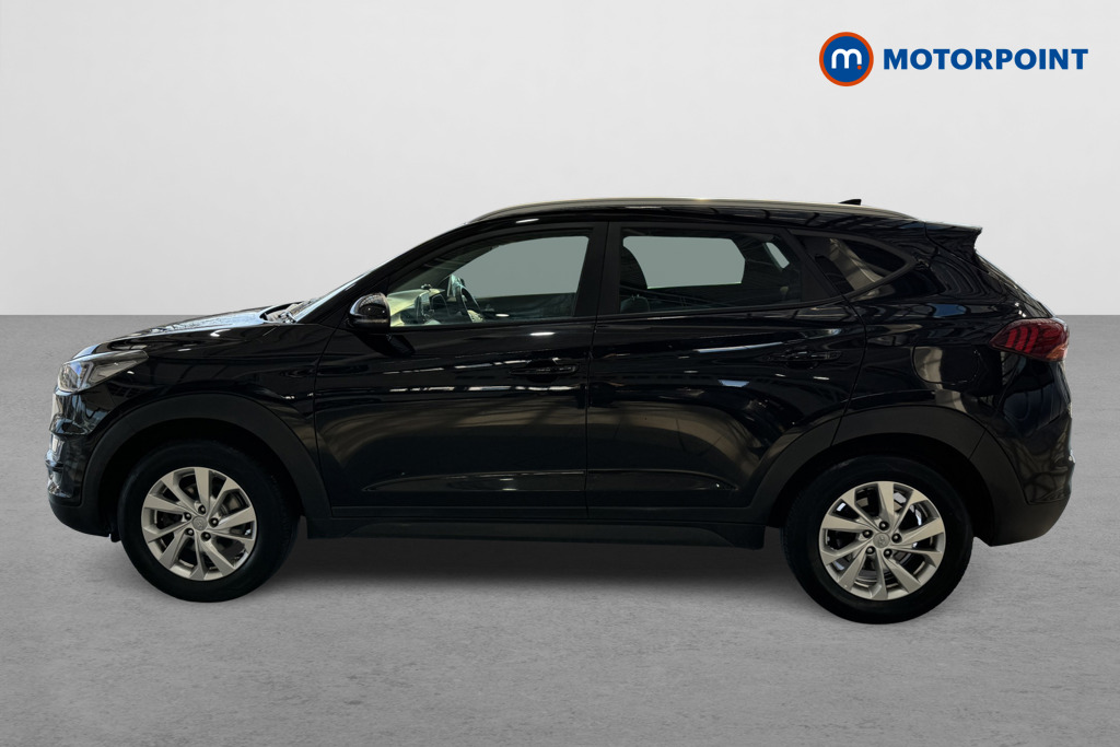 Hyundai Tucson Se Nav Manual Petrol SUV - Stock Number (1620003) - Passenger side