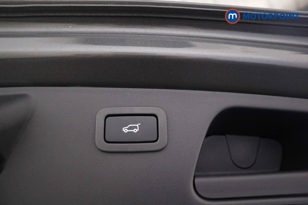 Jaguar E-Pace Chequered Flag Edition Automatic Diesel SUV - Stock Number (1620196) - 26th supplementary image