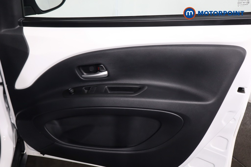 Toyota Aygo X Pure Manual Petrol Hatchback - Stock Number (1620550) - 22nd supplementary image