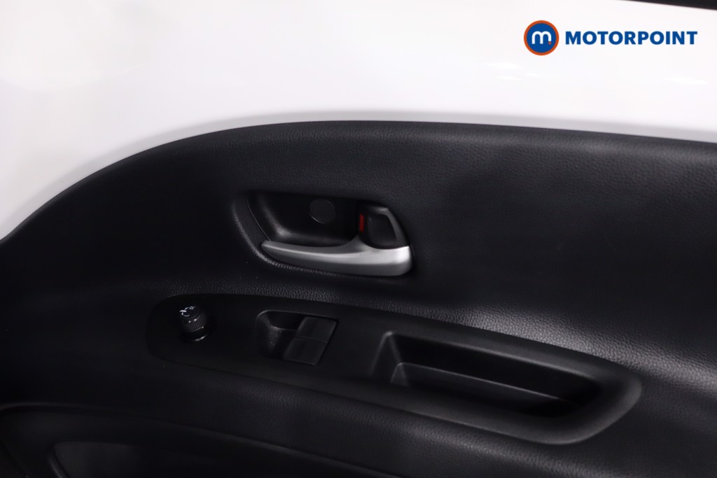Toyota Aygo X Pure Manual Petrol Hatchback - Stock Number (1620550) - 23rd supplementary image