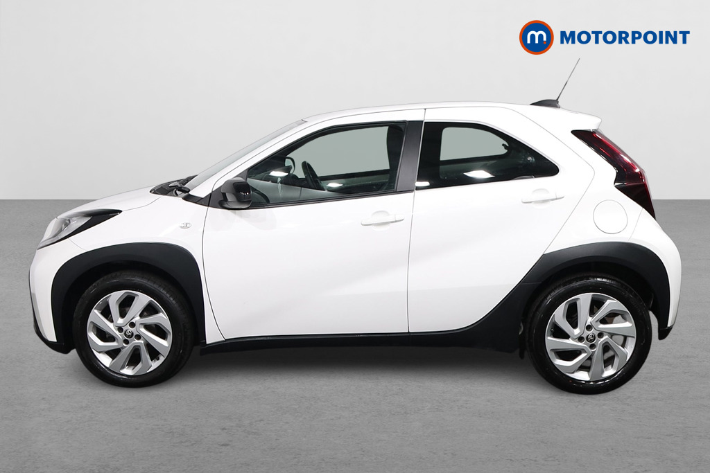 Toyota Aygo X Pure Manual Petrol Hatchback - Stock Number (1620550) - Passenger side