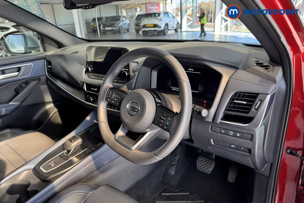 Nissan Qashqai Tekna Automatic Petrol SUV - Stock Number (1620699) - 5th supplementary image