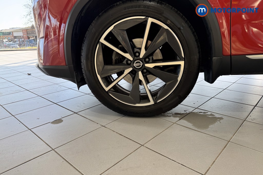 Nissan Qashqai Tekna Automatic Petrol SUV - Stock Number (1620699) - 1st supplementary image