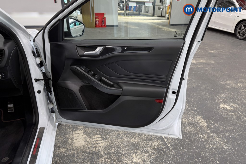 Ford Focus ST Manual Petrol Hatchback - Stock Number (1620791) - 19th supplementary image