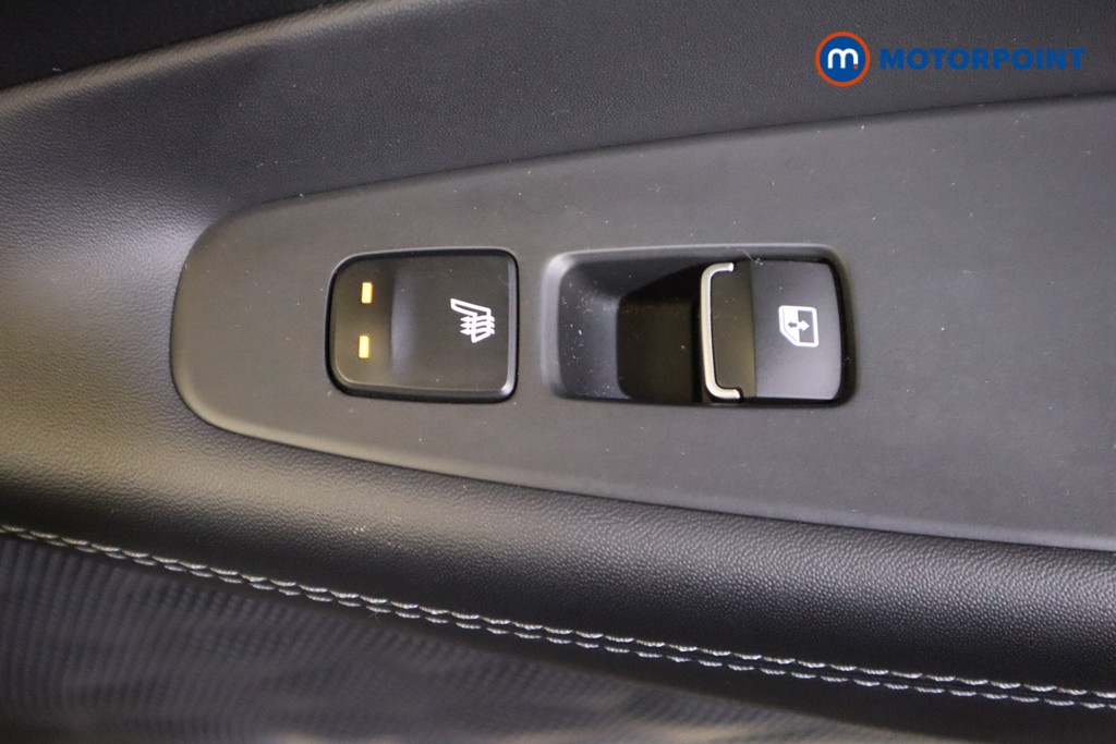 Hyundai Santa Fe Ultimate Automatic Petrol-Electric Hybrid SUV - Stock Number (1621451) - 35th supplementary image