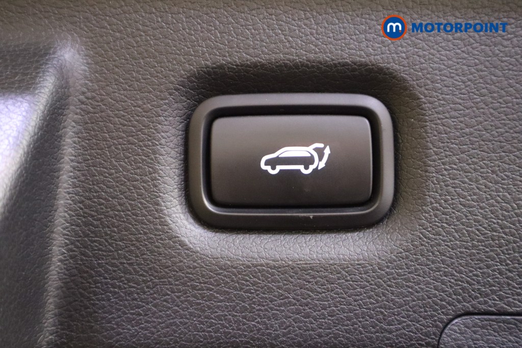 Hyundai Santa Fe Ultimate Automatic Petrol-Electric Hybrid SUV - Stock Number (1621451) - 40th supplementary image