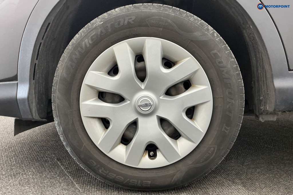 Nissan Qashqai Visia Manual Petrol SUV - Stock Number (1621943) - 34th supplementary image