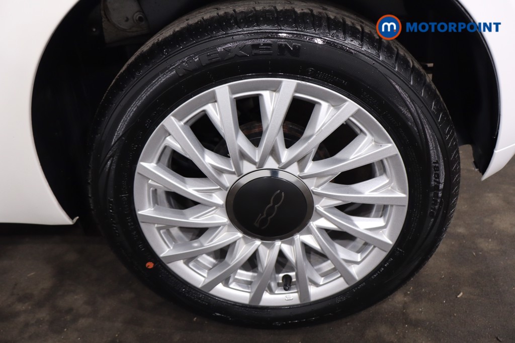 Fiat 500 Lounge Manual Petrol Hatchback - Stock Number (1622409) - 12th supplementary image