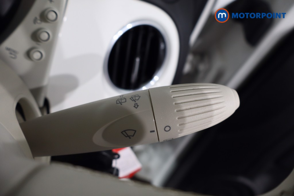 Fiat 500 Lounge Manual Petrol Hatchback - Stock Number (1622409) - 15th supplementary image