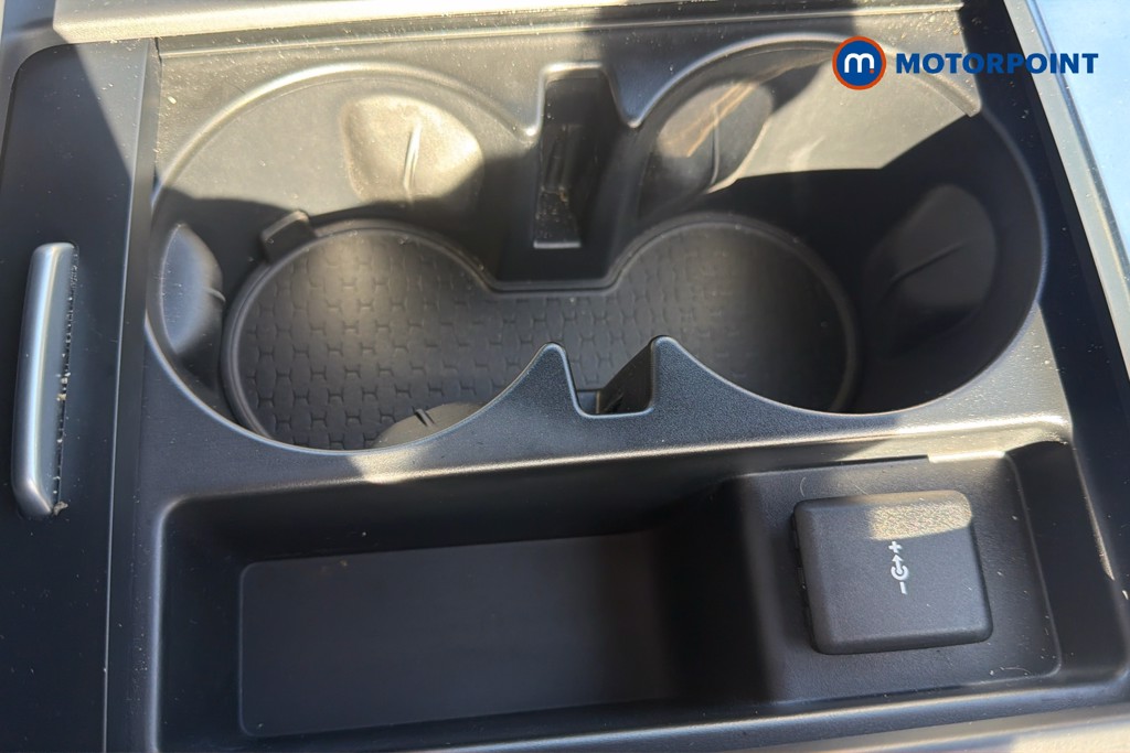 Jaguar F-Pace R-Dynamic Se Black Automatic Diesel SUV - Stock Number (1622645) - 16th supplementary image