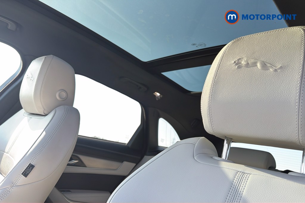 Jaguar F-Pace R-Dynamic Se Black Automatic Diesel SUV - Stock Number (1622645) - 23rd supplementary image