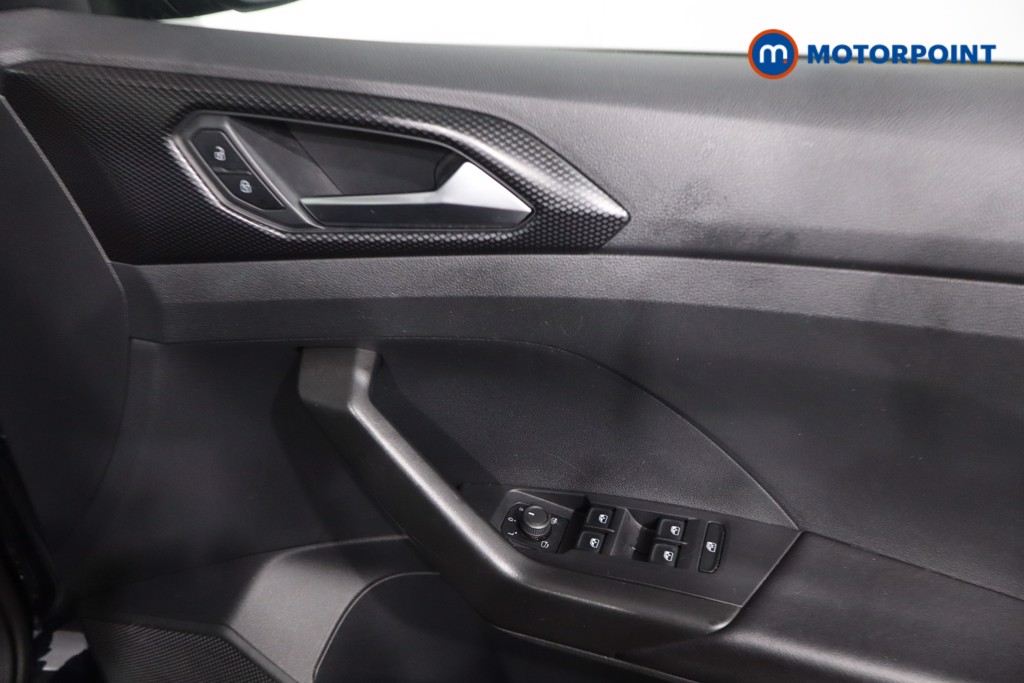 Volkswagen T-Cross Se Edition Manual Petrol SUV - Stock Number (1622648) - 23rd supplementary image