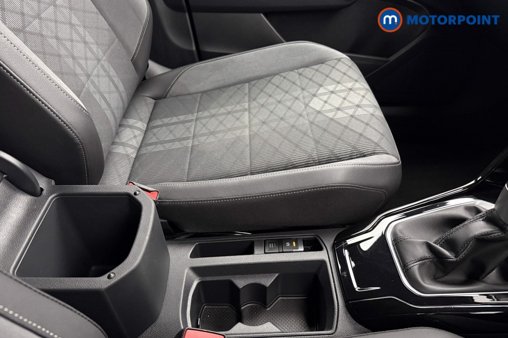 Volkswagen T-Roc R-Line Automatic Petrol SUV - Stock Number (1622848) - 14th supplementary image