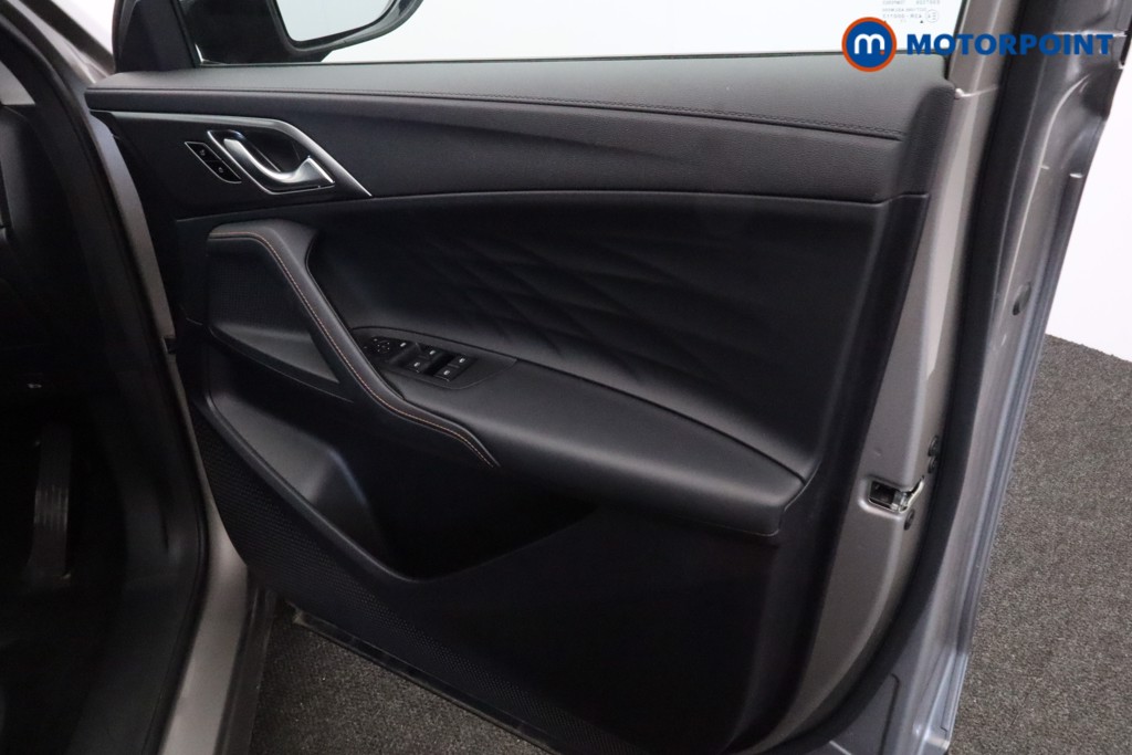 Mg Motor Uk HS SE Automatic Petrol-Electric Hybrid SUV - Stock Number (1623078) - 20th supplementary image