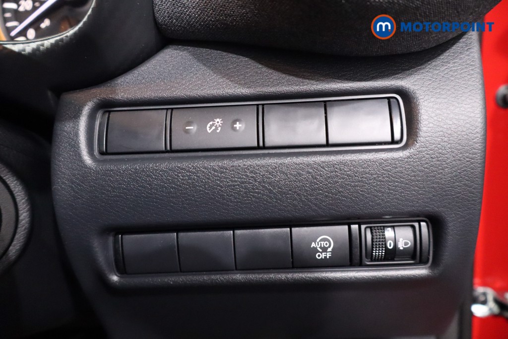 Nissan Juke Acenta Premium Manual Petrol SUV - Stock Number (1623182) - 17th supplementary image