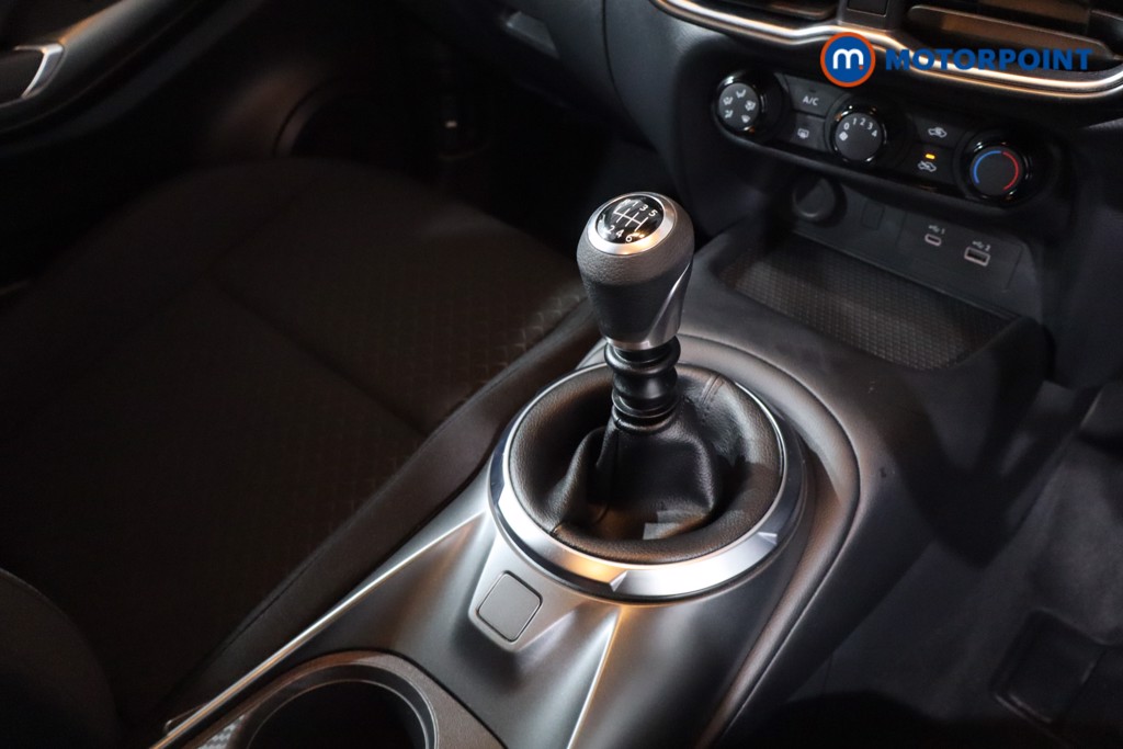 Nissan Juke Acenta Premium Manual Petrol SUV - Stock Number (1623182) - 21st supplementary image